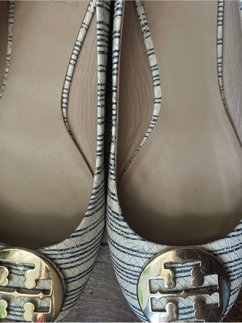Tory Burch Reva Snakeskins Flats Size 8M